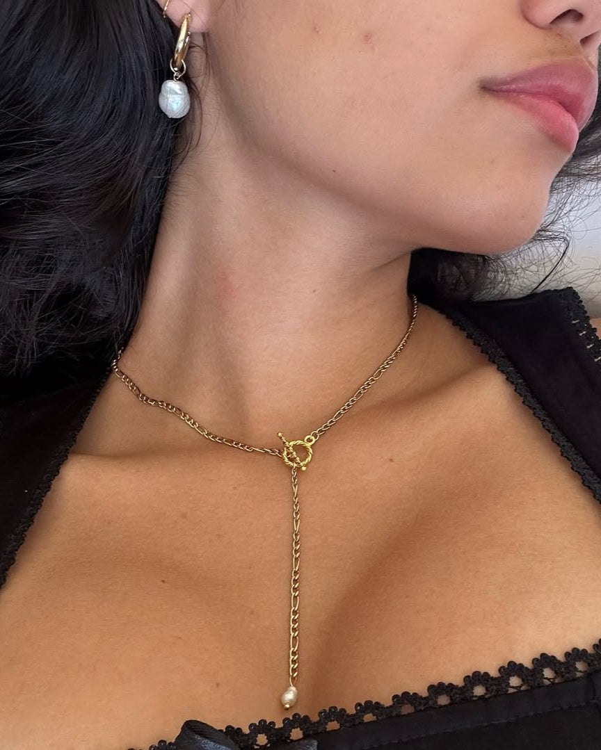Dainty Pearl Necklace