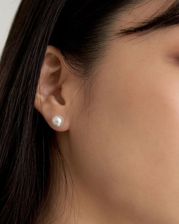 Classic Pearl Studs