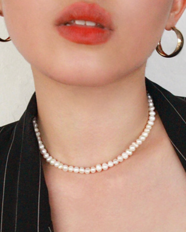 Mini Pearl Necklace
